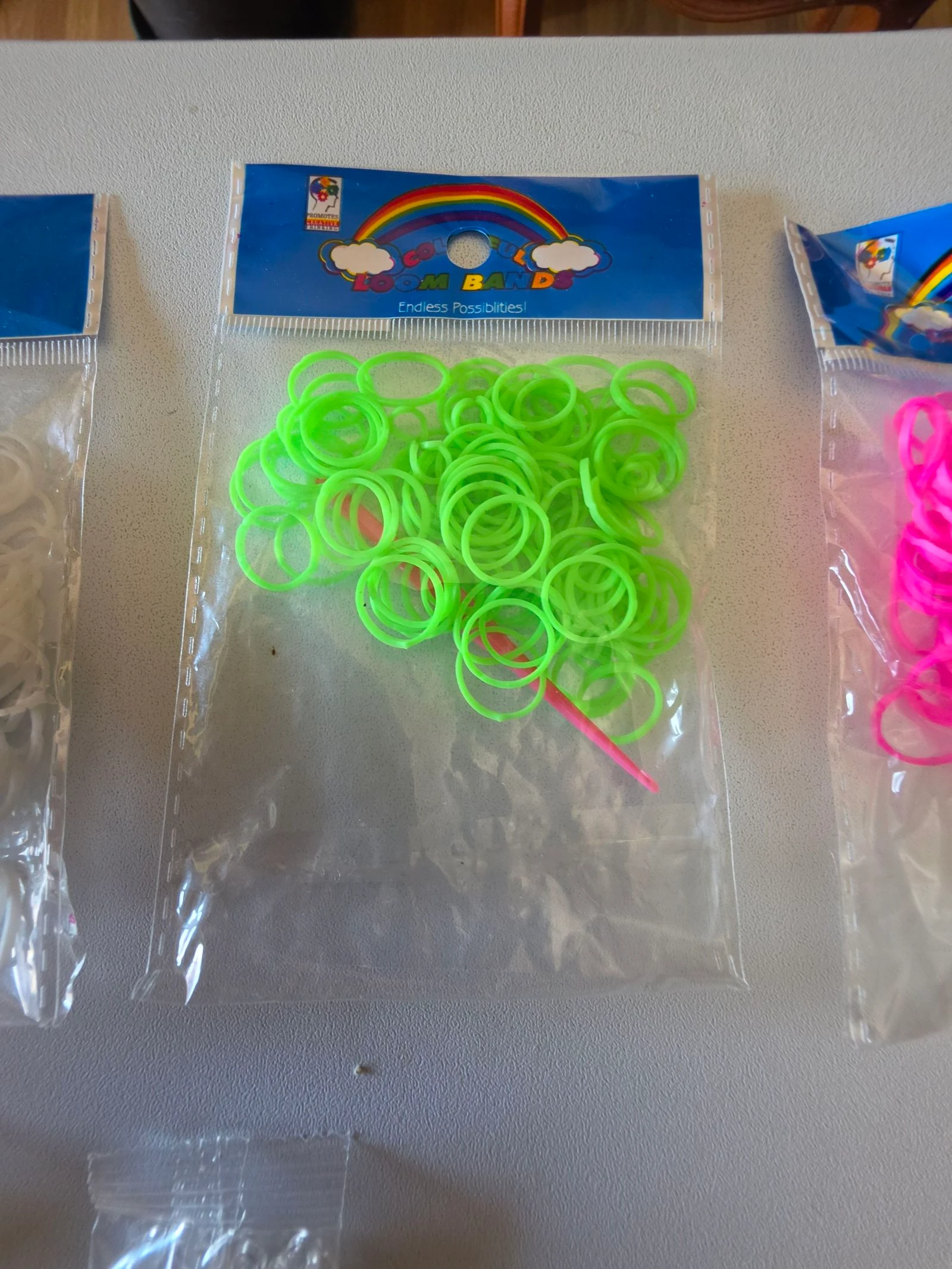 Set de gomitas y enganches para pulseras – photo 5